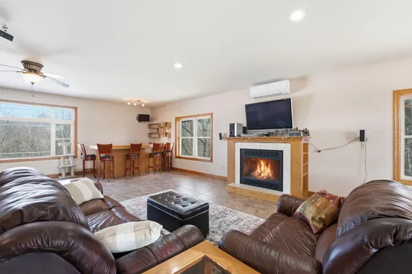 $595,000 | 22364 45th Avenue, St. Augusta, MN 56301