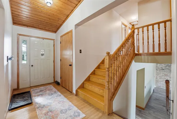 $589,900 | 22364 45th Avenue, St. Augusta, MN 56301