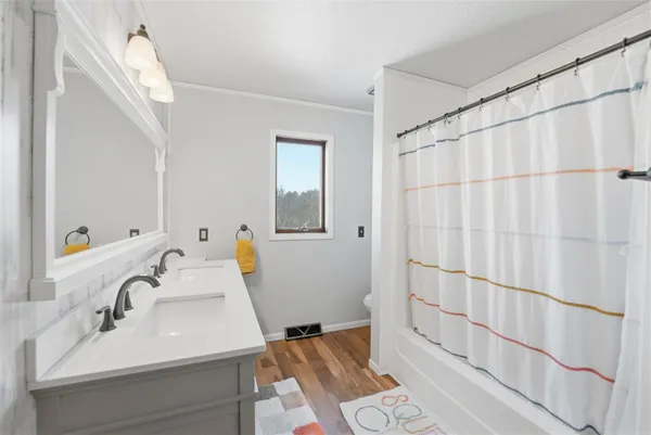 $595,000 | 22364 45th Avenue, St. Augusta, MN 56301