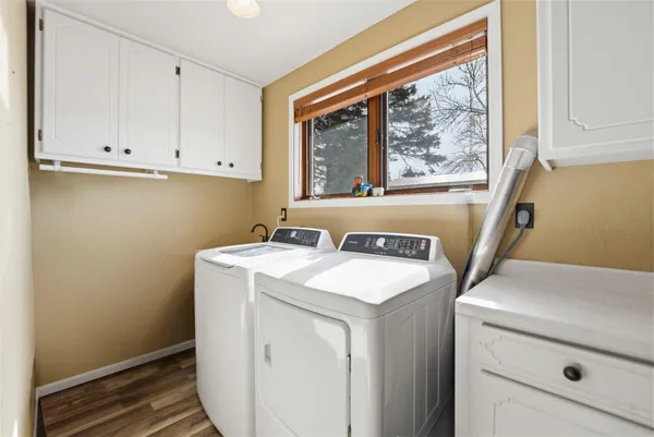 $595,000 | 22364 45th Avenue, St. Augusta, MN 56301