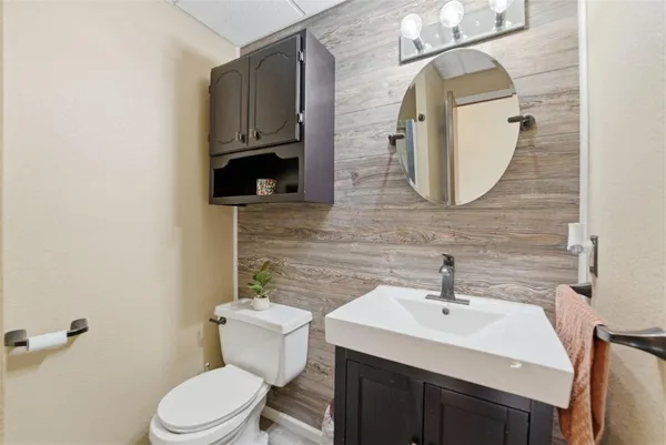 $595,000 | 22364 45th Avenue, St. Augusta, MN 56301