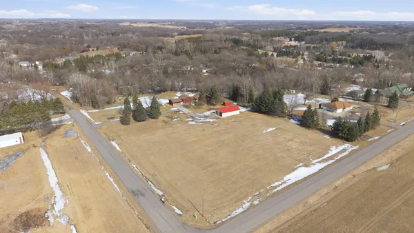 $589,900 | 22364 45th Avenue, St. Augusta, MN 56301