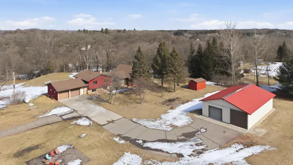 $589,900 | 22364 45th Avenue, St. Augusta, MN 56301