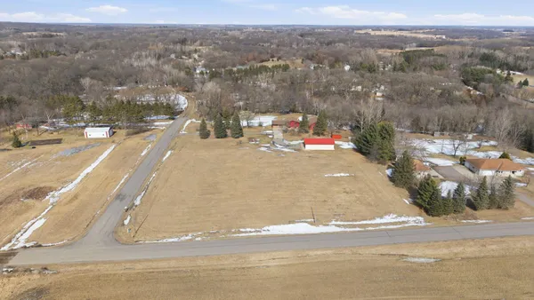 $589,900 | 22364 45th Avenue, St. Augusta, MN 56301