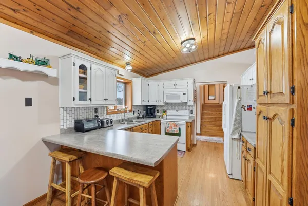 $595,000 | 22364 45th Avenue, St. Augusta, MN 56301