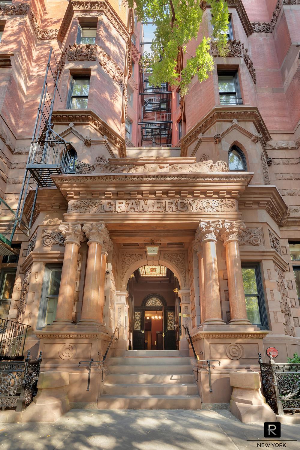 34 Gramercy Park East, Unit PHB Manhattan, NY 10003 - Photo 19 of 20 a view of a building with a street