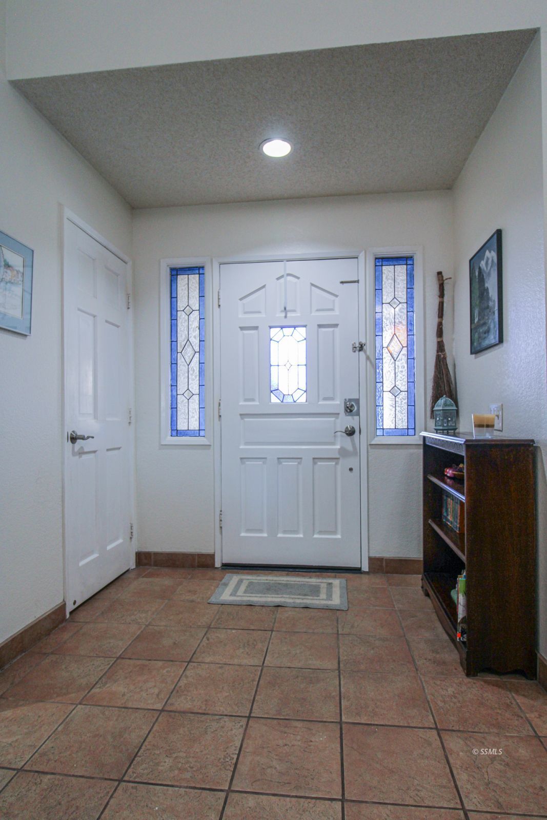 1243 Mountain View Drive Ridgecrest, CA 93555 - Photo 4 of 41 Gallery Image 4