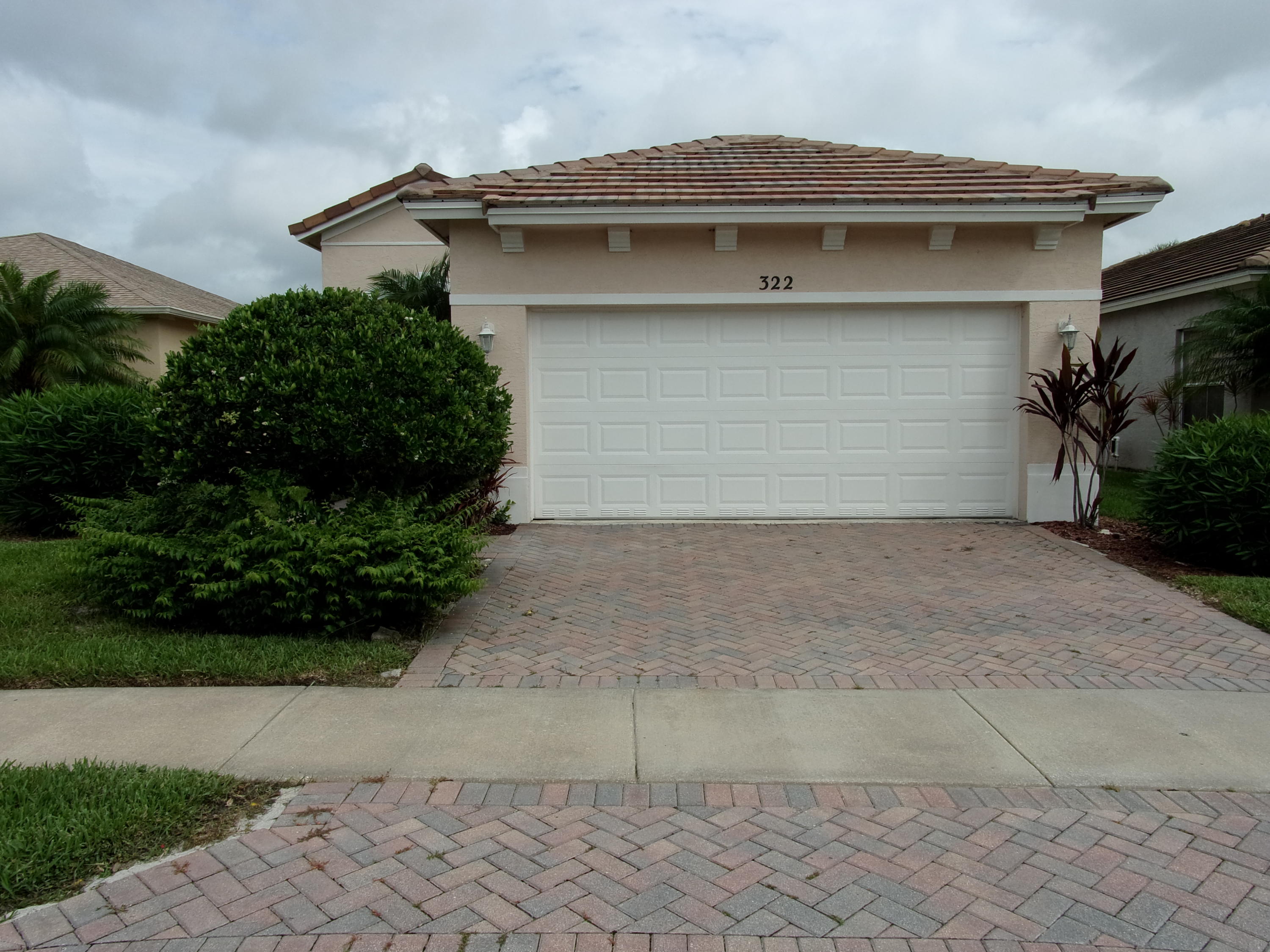 322 Southwest Coconut Key Way Port St. Lucie, FL 34986 - Photo 2 of 24 101_5117