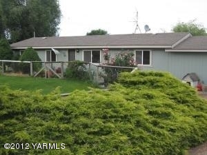 181 Spike Road Outlook, WA 98938 - Photo 1 of 7 a view of a house with a yard