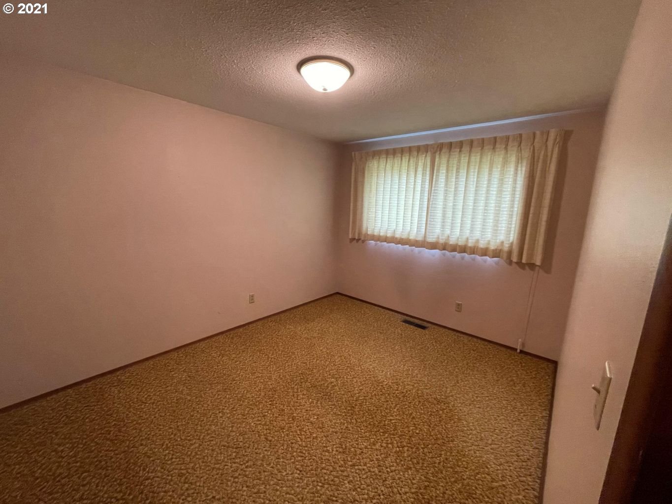 8155 Kilchis River Road Tillamook, OR 97141 - Photo 11 of 32 Gallery Image 11
