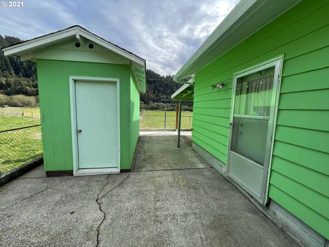 8155 Kilchis River Road Tillamook, OR 97141 - Photo 25 of 32 Gallery Image 25