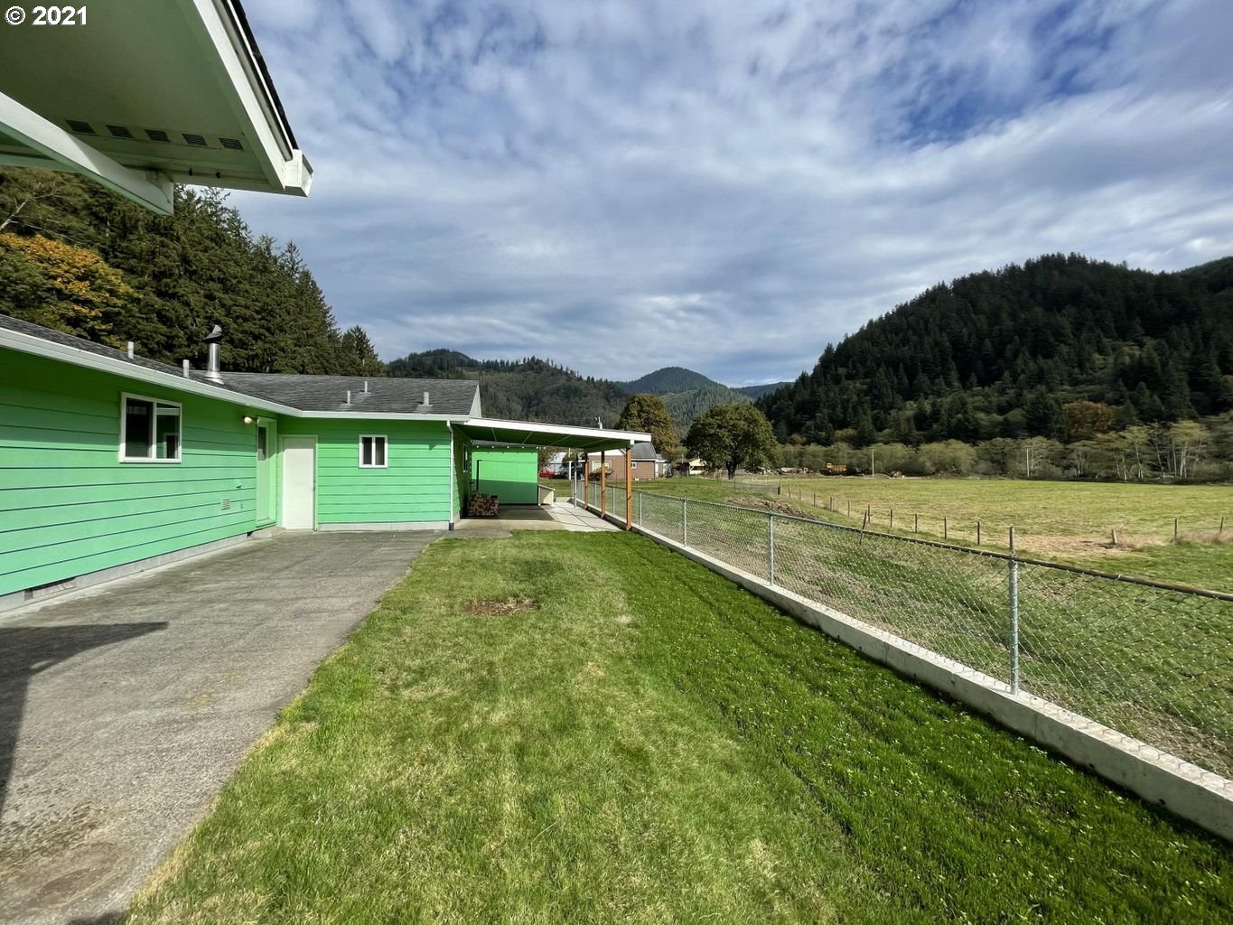 8155 Kilchis River Road Tillamook, OR 97141 - Photo 26 of 32 Gallery Image 26