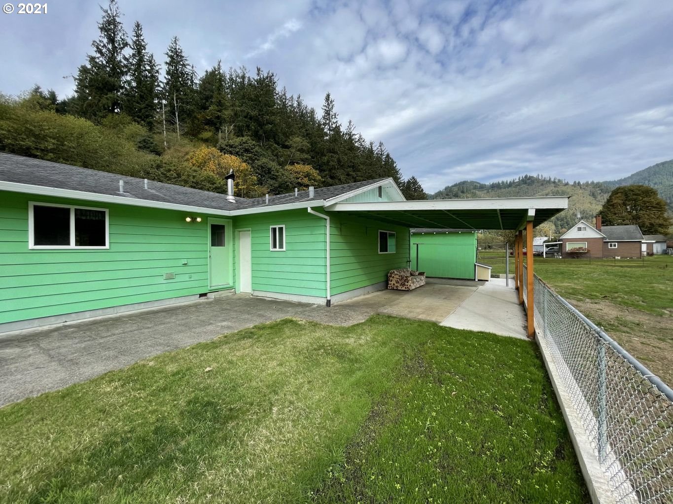 8155 Kilchis River Road Tillamook, OR 97141 - Photo 29 of 32 Gallery Image 29