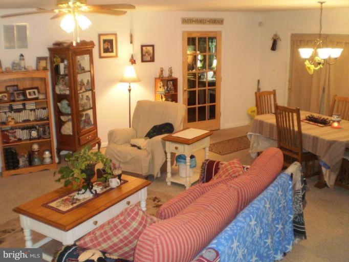 205 South Woodwell Road Dundalk, MD 21222 - Photo 14 of 22 Family Room #2