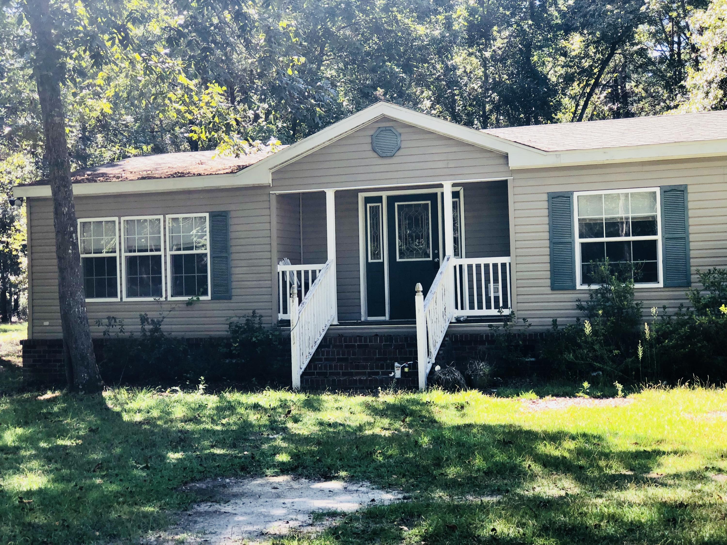 313 Old Spell Road St. George, SC 29477 - Photo 2 of 14 9F922BF5-2F21-48A7-9E08-43CCAE9939BA