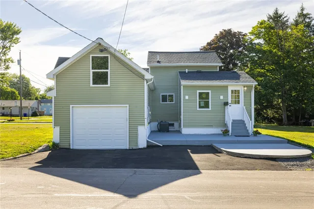 $169,900 | 185 Lyman Street, Sweden, NY 14420