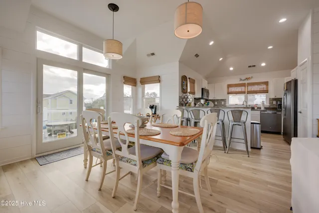 $800,000 | 824 Windswept Court, Corolla, NC 27927