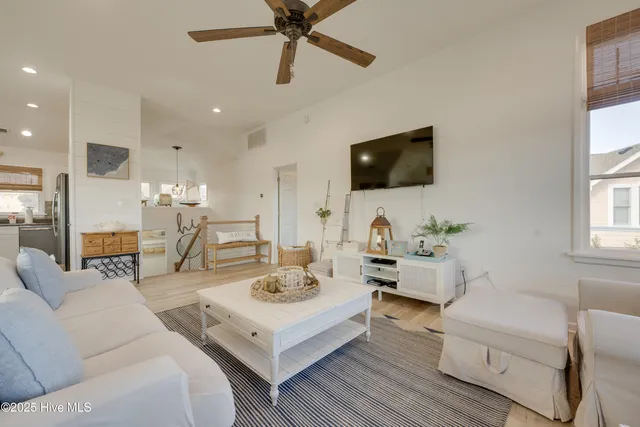 $800,000 | 824 Windswept Court, Corolla, NC 27927