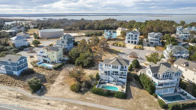 $800,000 | 824 Windswept Court, Corolla, NC 27927