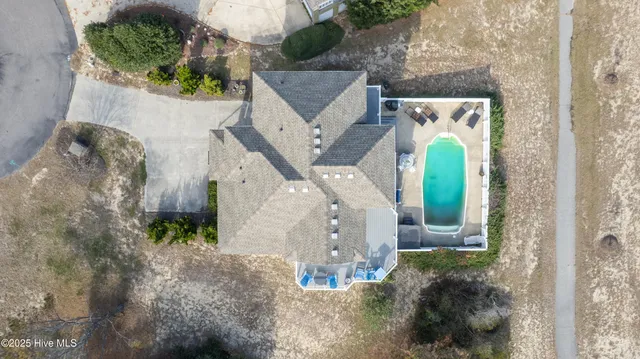 $800,000 | 824 Windswept Court, Corolla, NC 27927