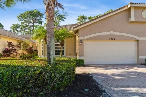 $364,500 | 7327 Sea Pines Court, Port St. Lucie, FL 34986