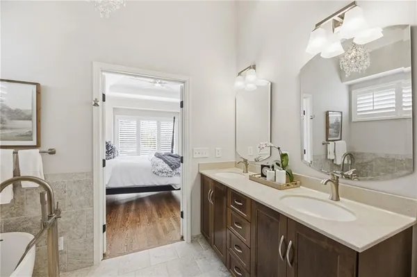 $585,000 | 8909 142nd Court, Overland Park, KS 66221