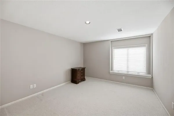 $585,000 | 8909 142nd Court, Overland Park, KS 66221