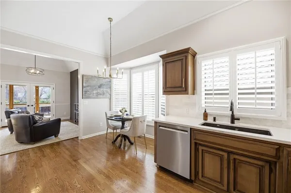 $585,000 | 8909 142nd Court, Overland Park, KS 66221