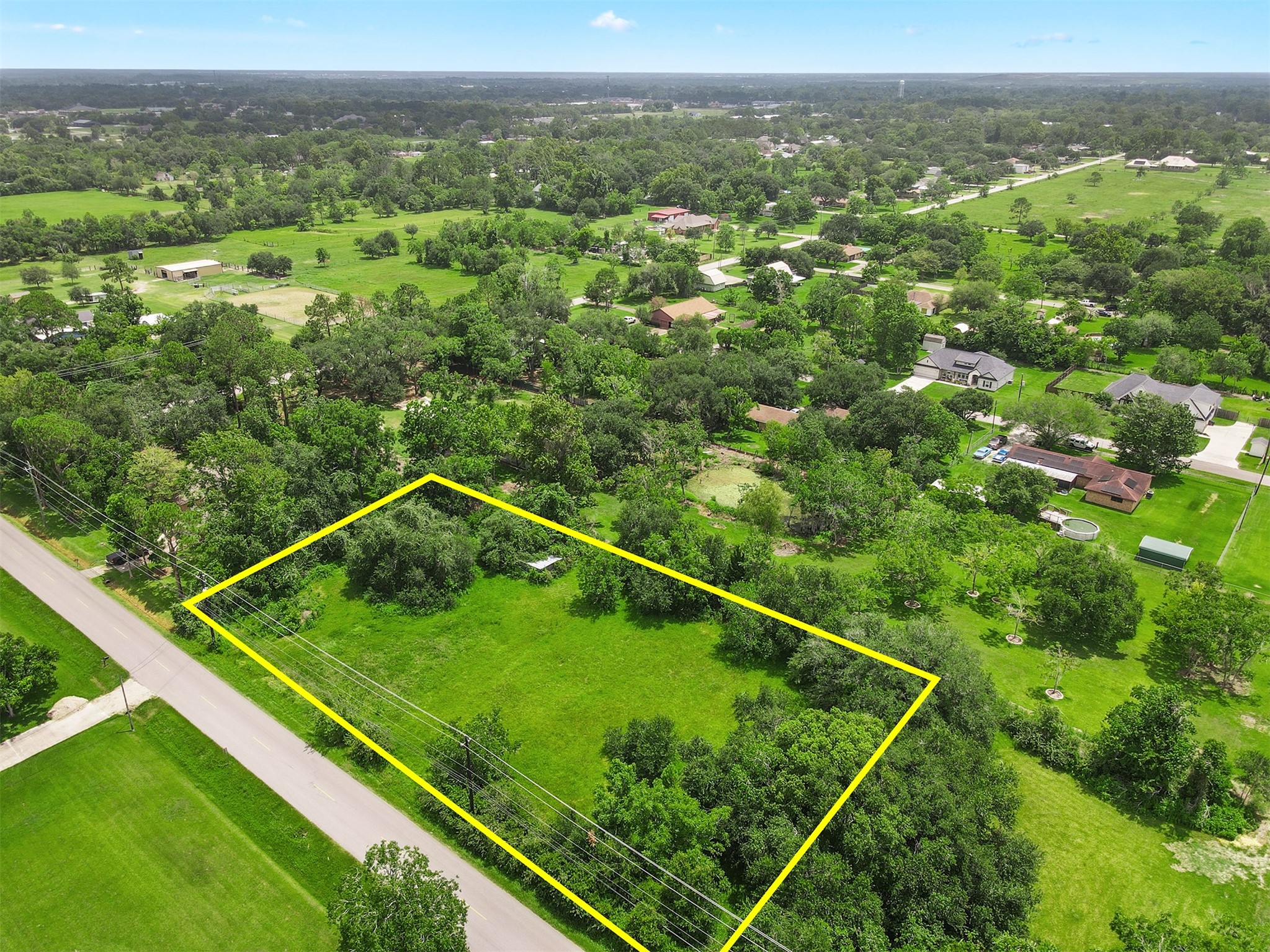 0 Avenue T Santa Fe, TX 77510 - Photo 4 of 9 a view of a tennis court
