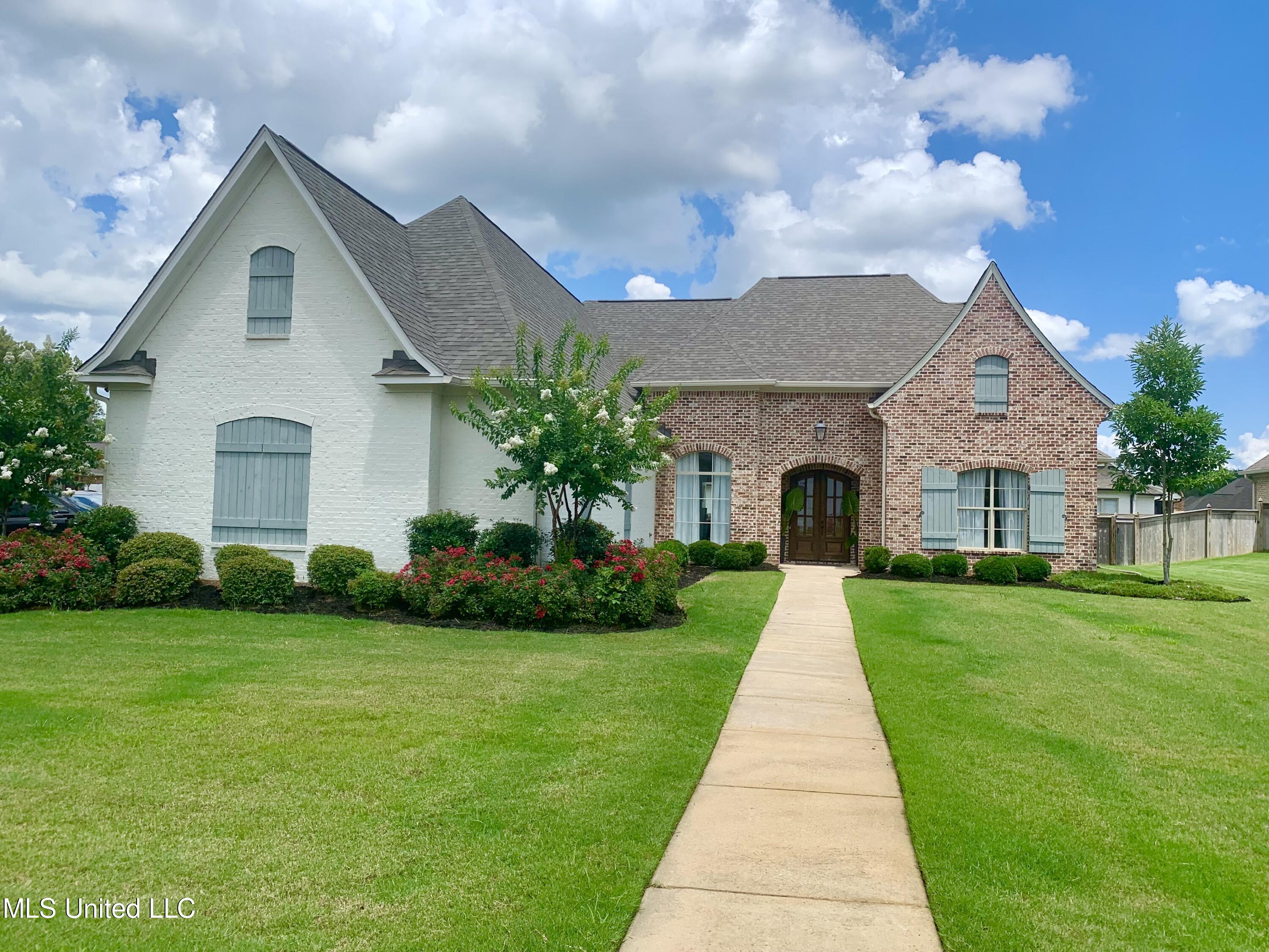203 First Colony Boulevard Madison, MS 39110 - Photo 1 of 100 Exterior Front