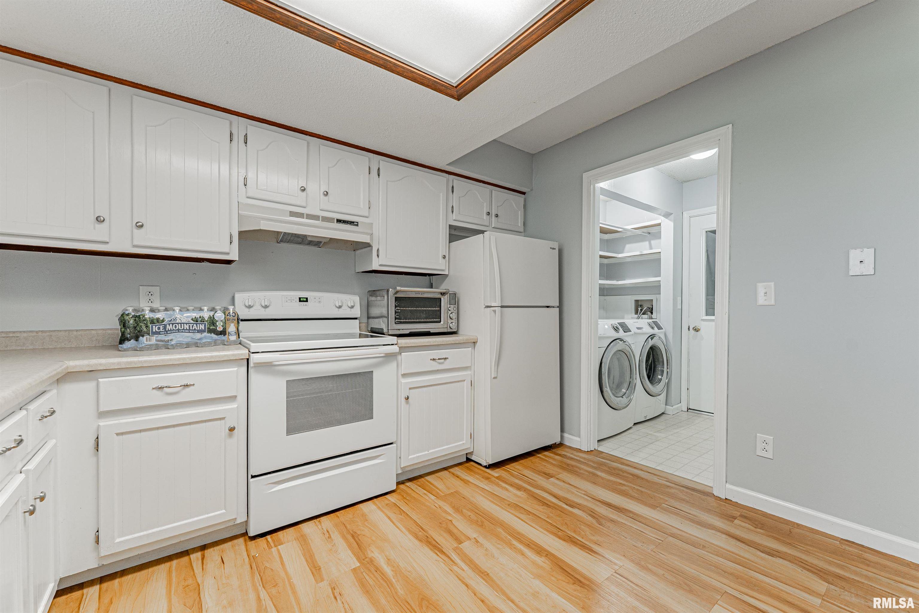 5 Lamplighter Circle Mount Pulaski, IL 62548 - Photo 13 of 29