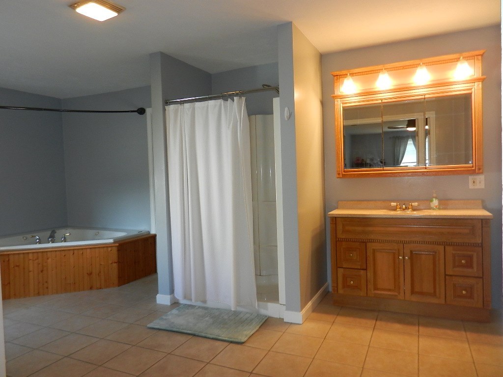 61 Nimitz Road East Providence, RI 02916 - Photo 20 of 40 Gallery Image 20