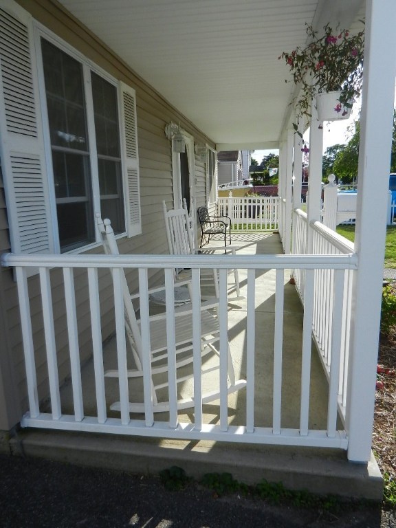 61 Nimitz Road East Providence, RI 02916 - Photo 2 of 40 Gallery Image 2