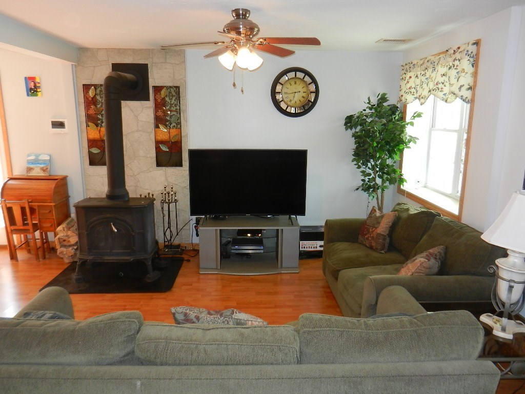 61 Nimitz Road East Providence, RI 02916 - Photo 5 of 40 Gallery Image 5