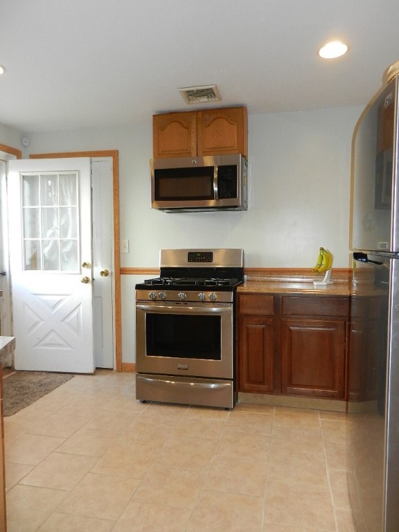 61 Nimitz Road East Providence, RI 02916 - Photo 10 of 40 Gallery Image 10