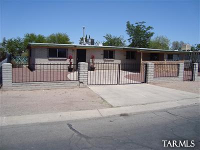 202 West Corona Road Tucson, AZ 85756 - Photo 1 of 15 Gallery Image 1