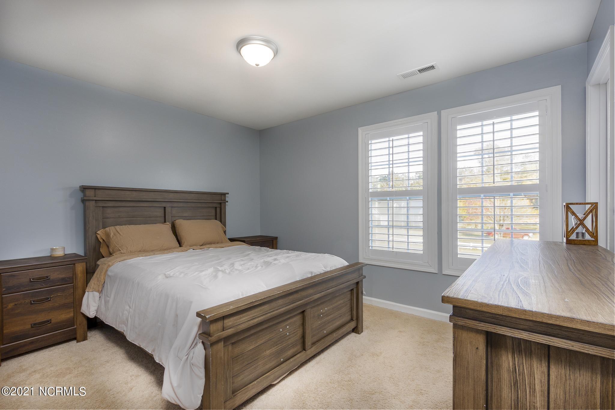 517 Huffmantown Road Richlands, NC 28574 - Photo 14 of 23 517_Huffmantown_Rd-11
