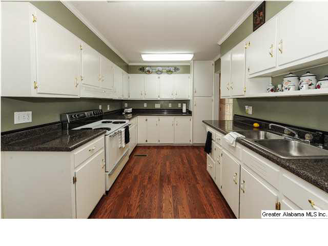 3337 Ridgely Drive Birmingham, AL 35243 - Photo 8 of 27