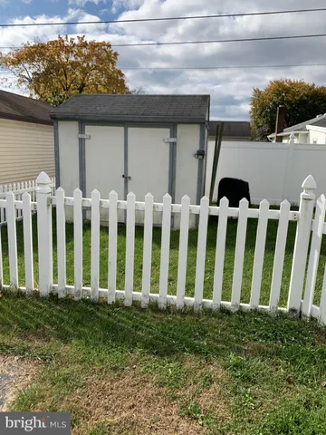 $1,250 | 1232 Railroad Road, Dauberville, PA 19533