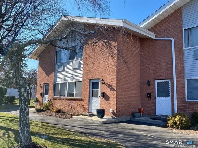 $2,600 | 208 Flax Hill Road, Unit 12, Norwalk, CT 06854