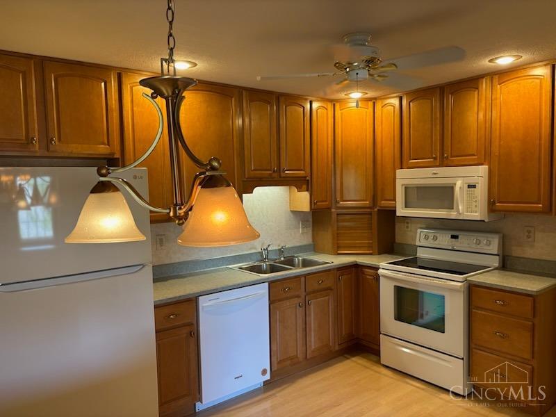 3693 Galbraith Road, Unit 45 Cincinnati, OH 45247 - Photo 4 of 28