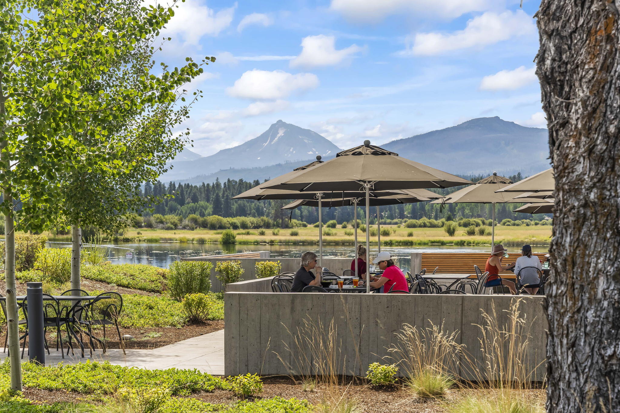 13628 Shad Bush Black Butte Ranch, OR 97759 - Photo 57 of 71 Black Butte Lodge Patio