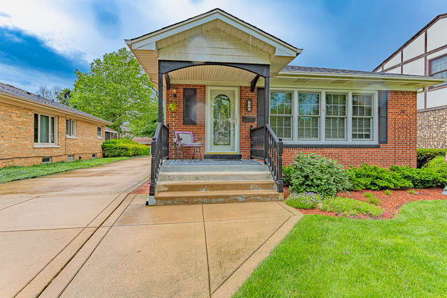 320 North Walnut Street Itasca, IL 60143 - Photo 2 of 33