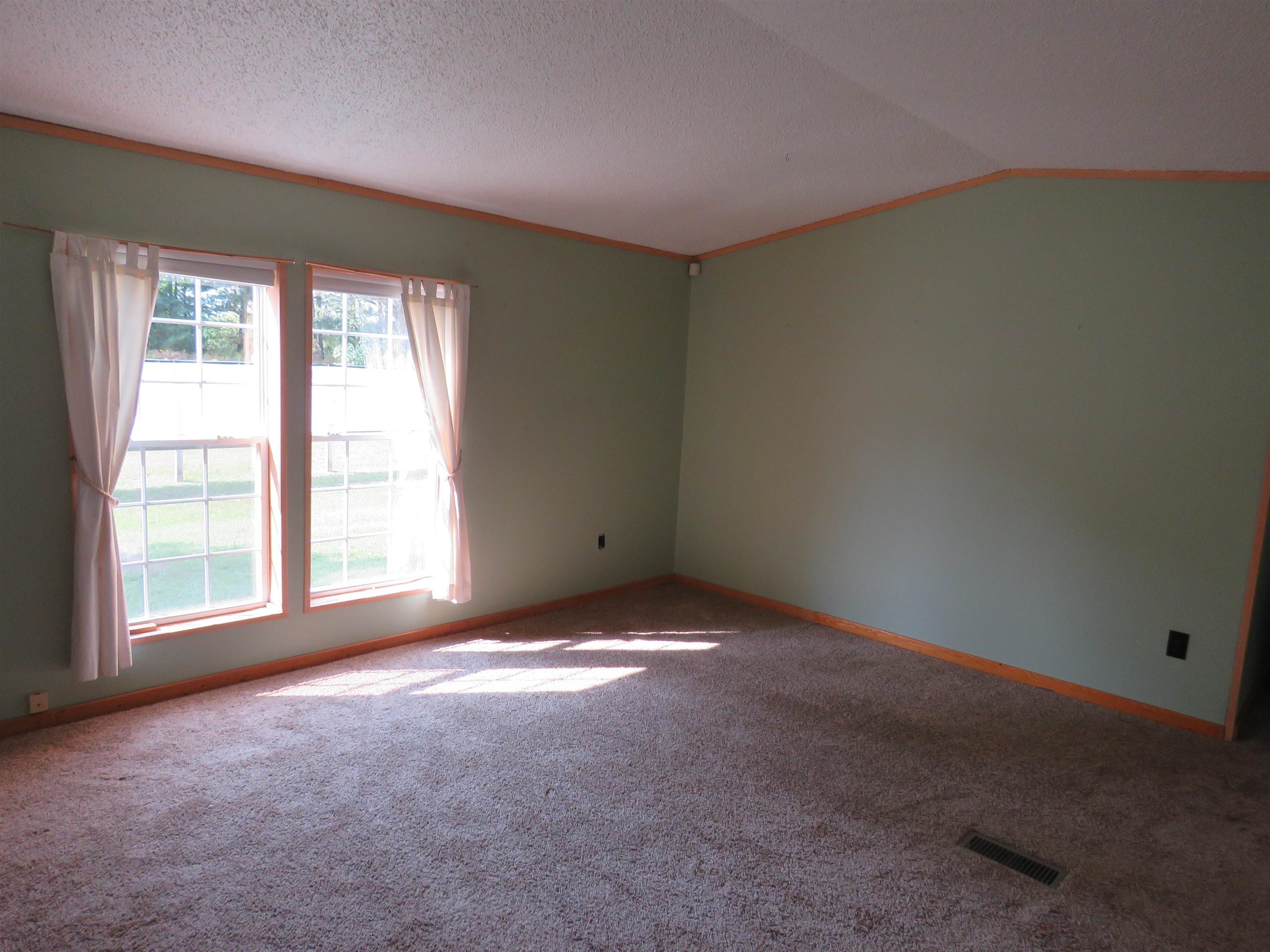 8450 North 35 Road Manton, MI 49663 - Photo 6 of 27