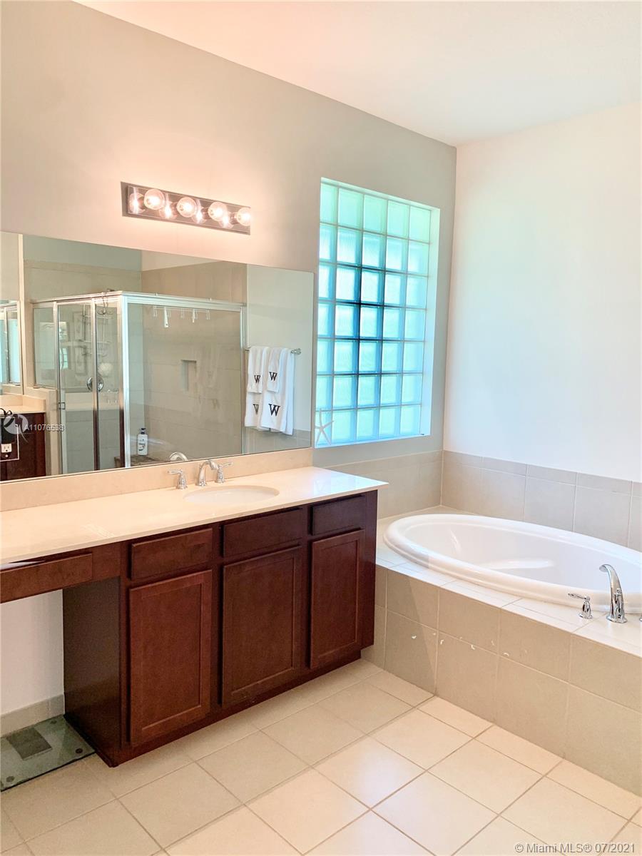 7170 Limestone Cay Road Jupiter, FL 33458 - Photo 13 of 22 Gallery Image 13