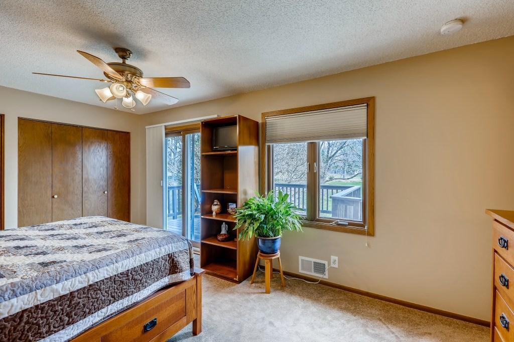10325 Virginia Road Bloomington, MN 55438 - Photo 14 of 28