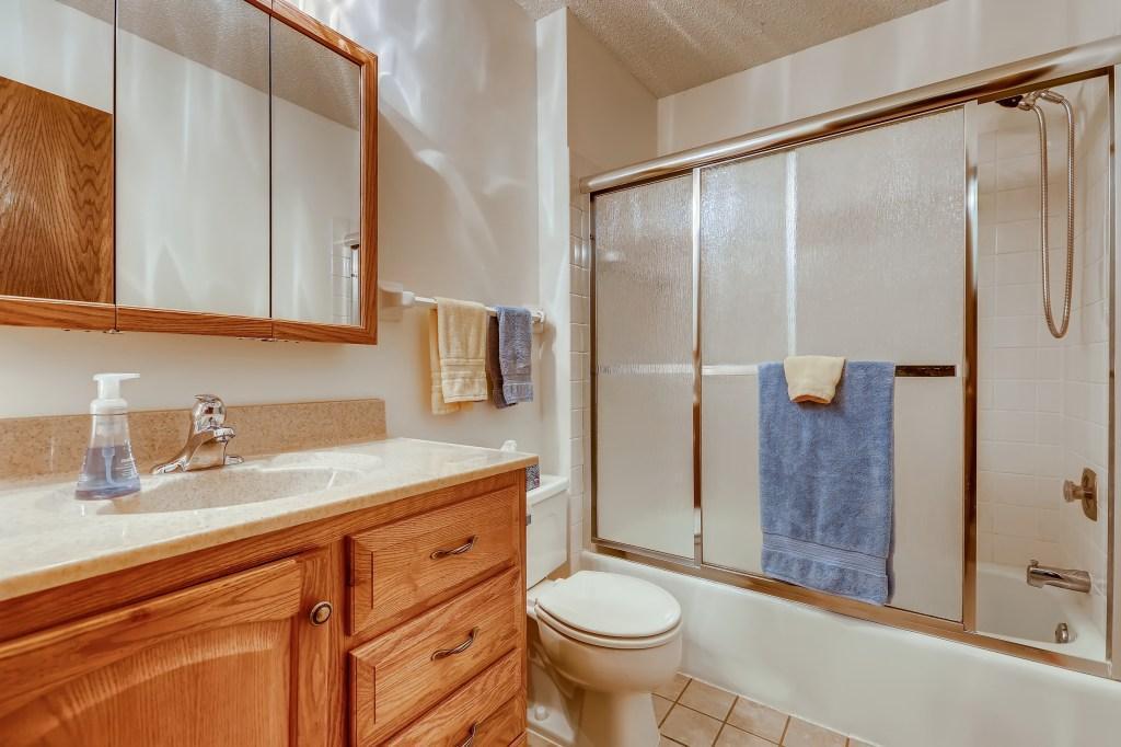10325 Virginia Road Bloomington, MN 55438 - Photo 18 of 28