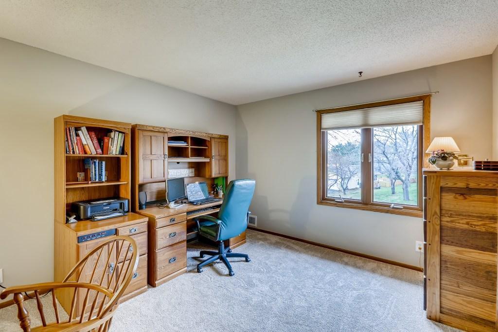10325 Virginia Road Bloomington, MN 55438 - Photo 20 of 28