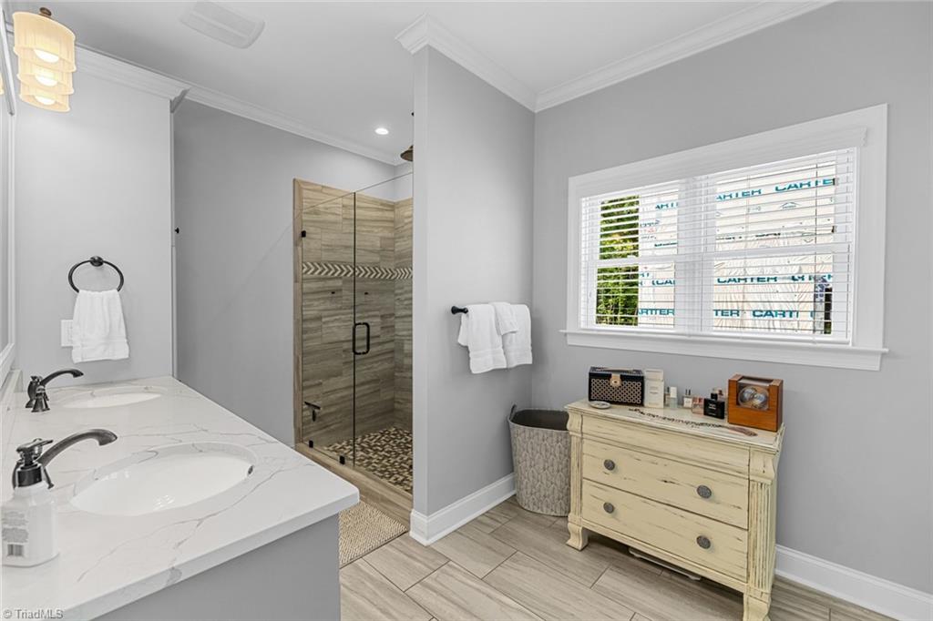 500 Shoreline Road New London, NC 28127 - Photo 20 of 38 Gallery Image 20