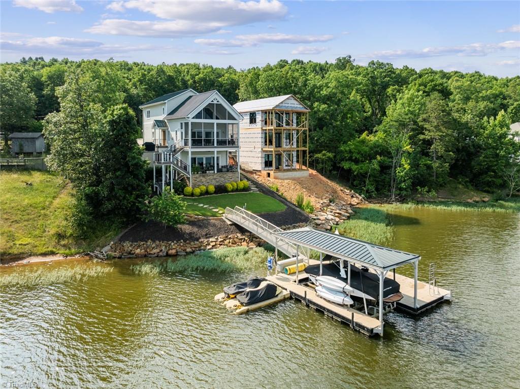 500 Shoreline Road New London, NC 28127 - Photo 5 of 38 Gallery Image 5